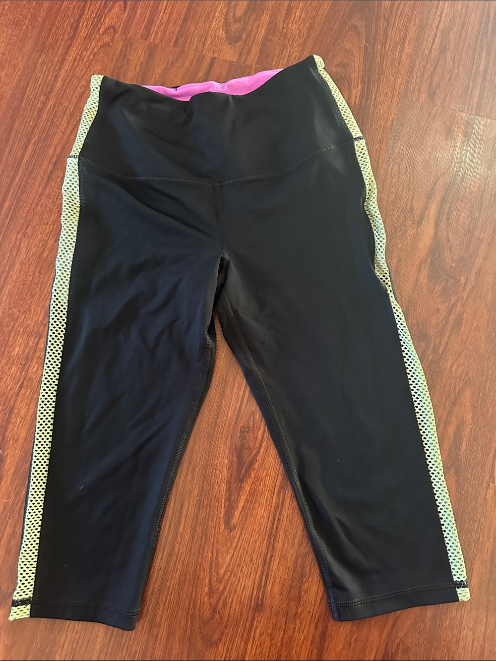 VSX' Black Capri Leggings with Neon Yellow Side Trim and pocket